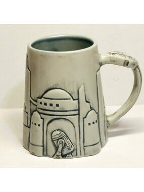 Disney Star Wars Galaxy's Edge R2D2 Batuu Millenium Falcon Coffee Relief MUG Cup